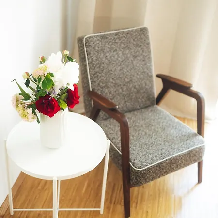 Aparthotel Happy Harrachgasse 3*