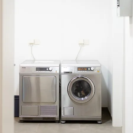 Апарт-отель Happy Harrachgasse Грац