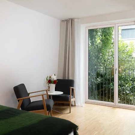 Aparthotel Happy Harrachgasse 3*