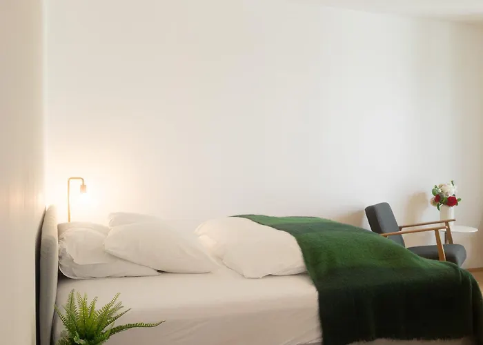 Hotel apartamentowy Happy Harrachgasse 3*